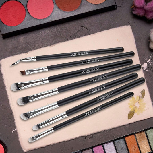 Nail Your Next Look with Our Eye Brush Set